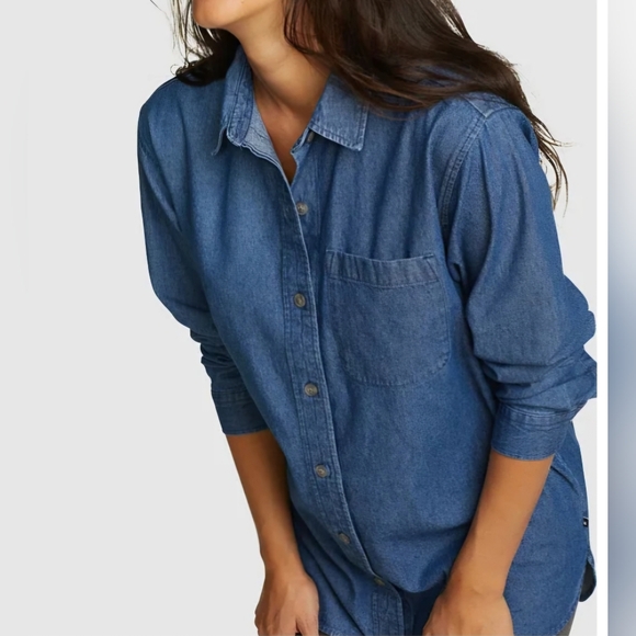 Eddie Bauer Tops - Eddie Bauer Blue Denim Button-up Shirt Women's Size S/P